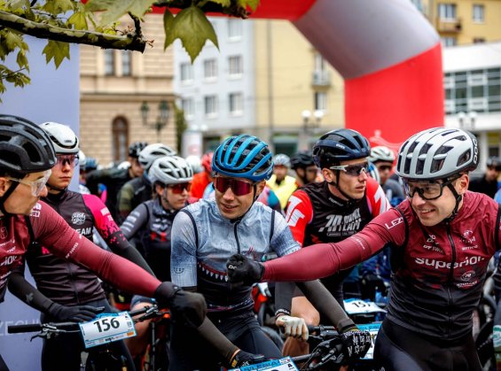 Adel třetí, Neradil čtvrtý na extrémně blátivé Silesii