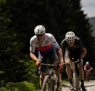 Adel třetí ve světové gravelové sérii v Jakuszycích, Neradil osmý