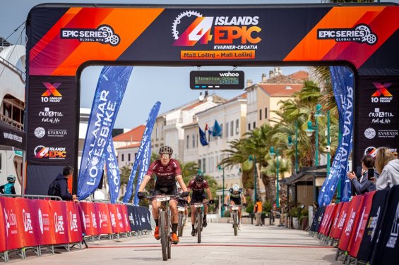 Premiéra i návrat. Superior Team bere 13. místo na 4 Islands