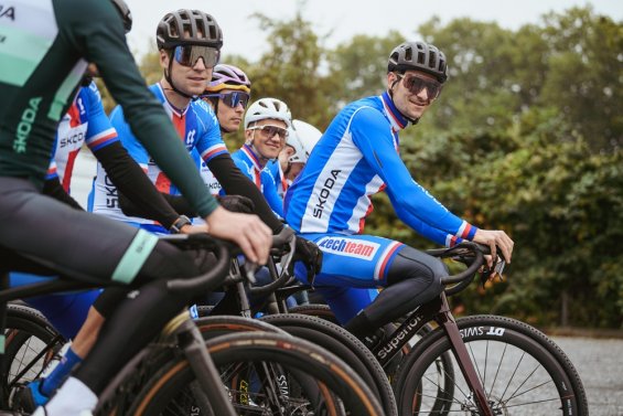 Superior Team uzavřel sezonu na gravelovém MS: Adel 51., Neradil 174.