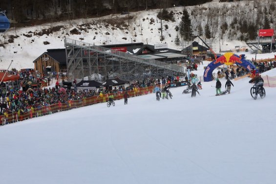 Chinese Downhill 2024 se blíží - nezmeškej registraci