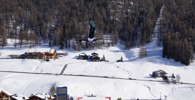 ZOH 2026 - reprezentace akrobatických lyžařů a lyže Kästle