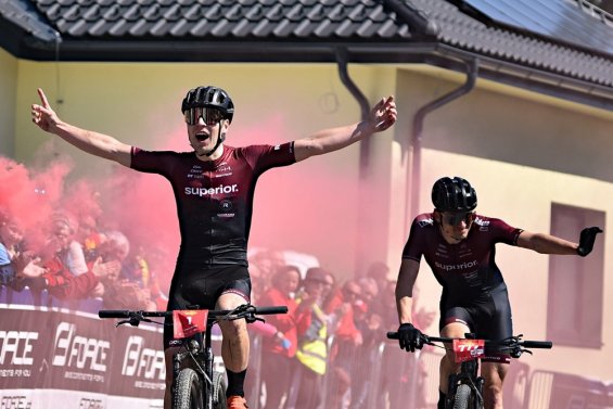 Rohálovská 50 v režii Superior Teamu: Neradil, Adel a Jobánek na pódiu