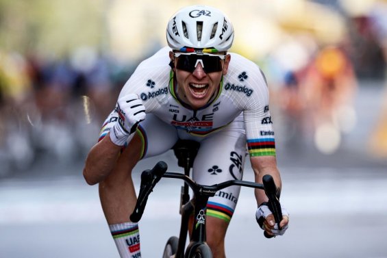 Tadej Pogačar vyhrál Milan - San Remo