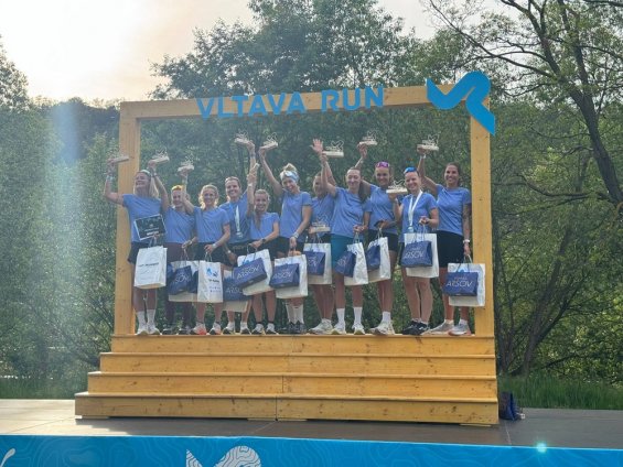 Mizuno Team bronzový na Vltava Run 2026