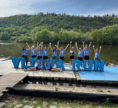 Mizuno Team bronzový na Vltava Run 2026