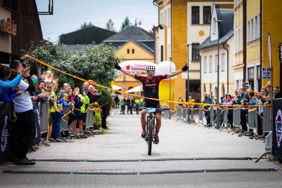 Vojtěch Neradil při premiéře vyhrál Rallye Sudety