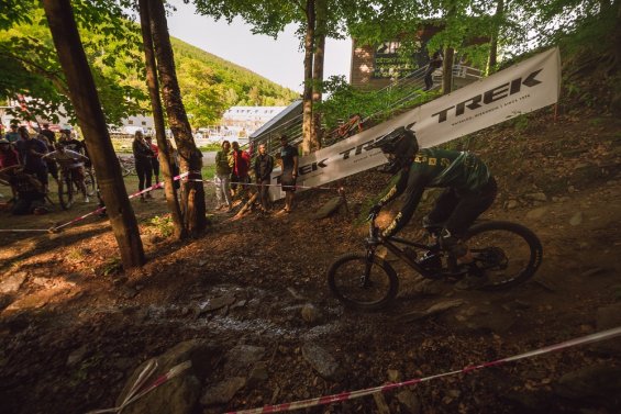 Jakub Pivnička celkovým vítězem České Enduro Série