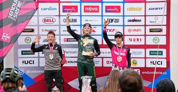 Jakub Pivnička celkovým vítězem České Enduro Série