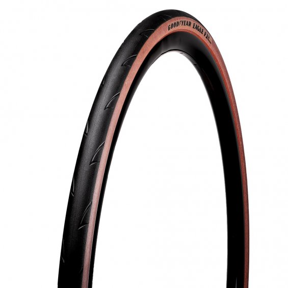 Závodní silniční plášť Goodyear F1 R